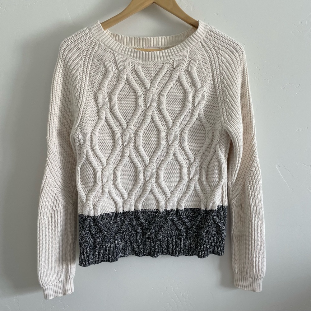 Cream and grey color block chunky knit sweater XS gap